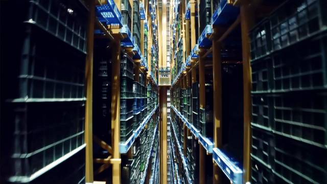 LOGISTICS & DISTRIBUTION